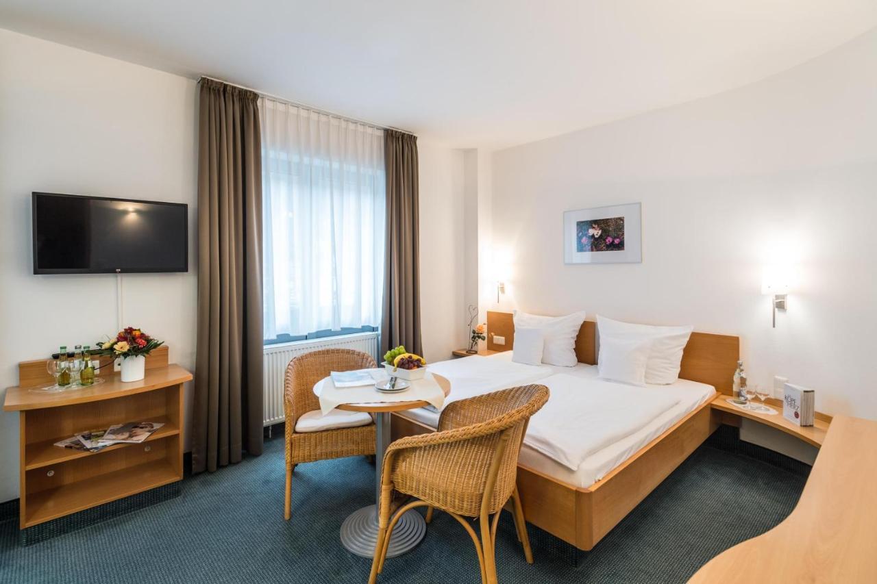 Euvea Freizeit- Und Tagungshotel Neuerburg (Bitburg-Prum)